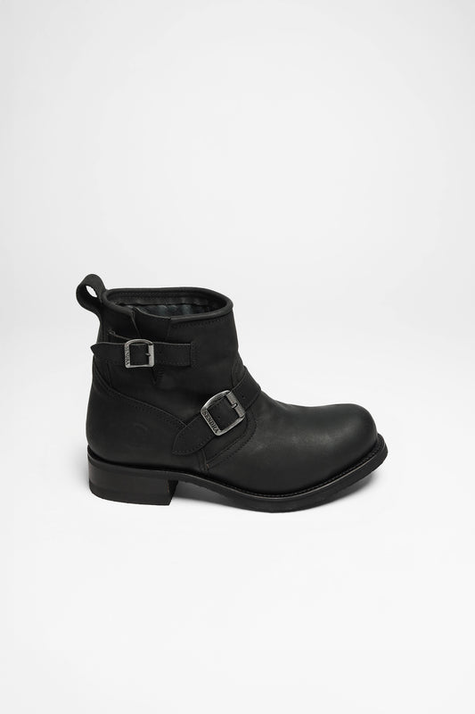 Seitenansicht Sendra 11973 STEEL Black Engineer Ankle Boots - Steel Toe & Thinsulate Insulation