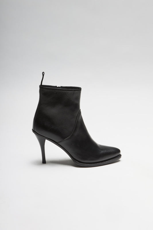 Seitenansicht FB Fashion Boots EVA Women's Black Leather Ankle Boots