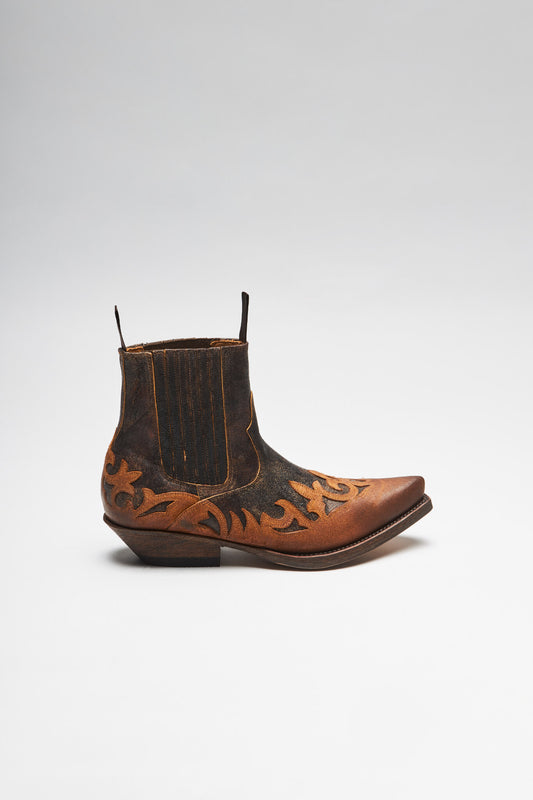 Seitenansicht FB Fashion Boots DANI Unisex Braun