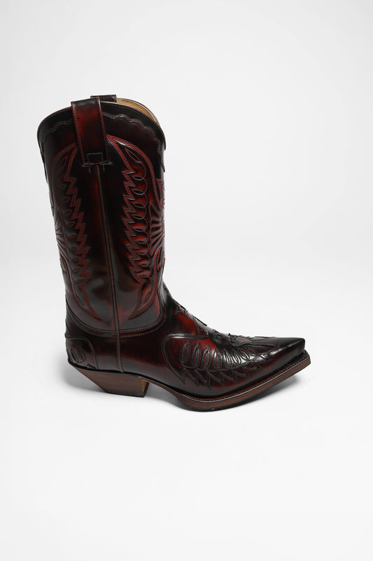 Seitenansicht Sendra 2720 CUERVO IBIZA men's western boots red