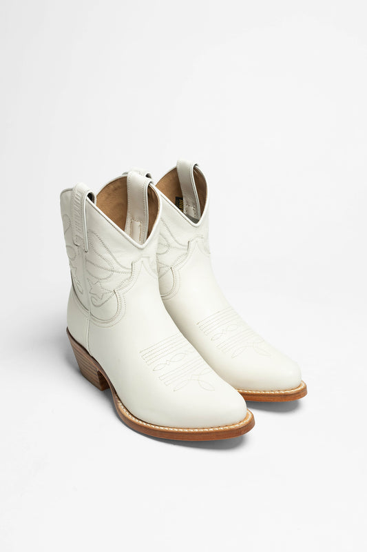 2374 J Ladies Western Ankle Boots White