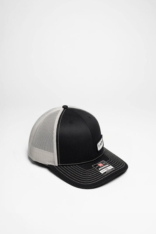 LOGO TRUCKER CAP Unisex Schwarz