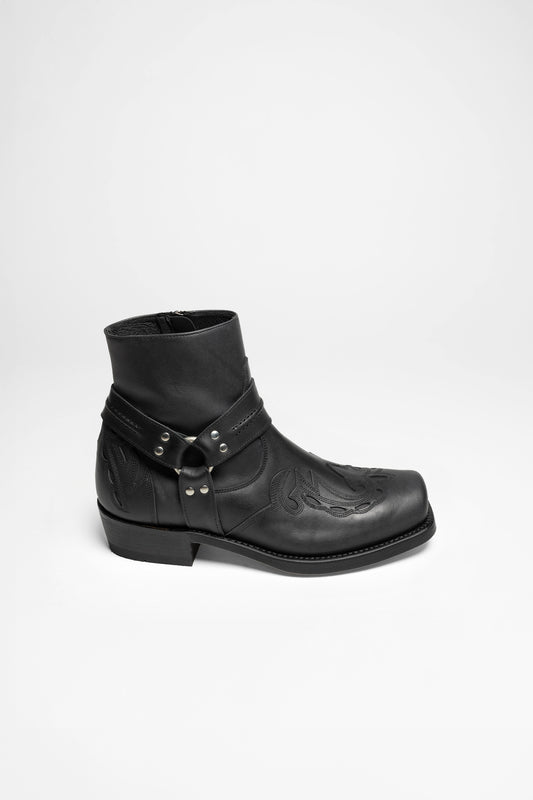 Seitenansicht FB Fashion Boots TAURO LOW  Unisex Schwarz